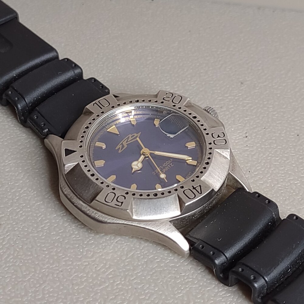 Nice Untested Blue And Black Analog Watch